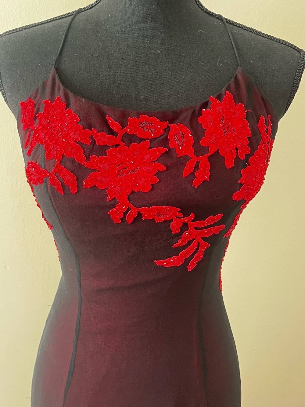 Red Floral Appliqué Sheath Dress